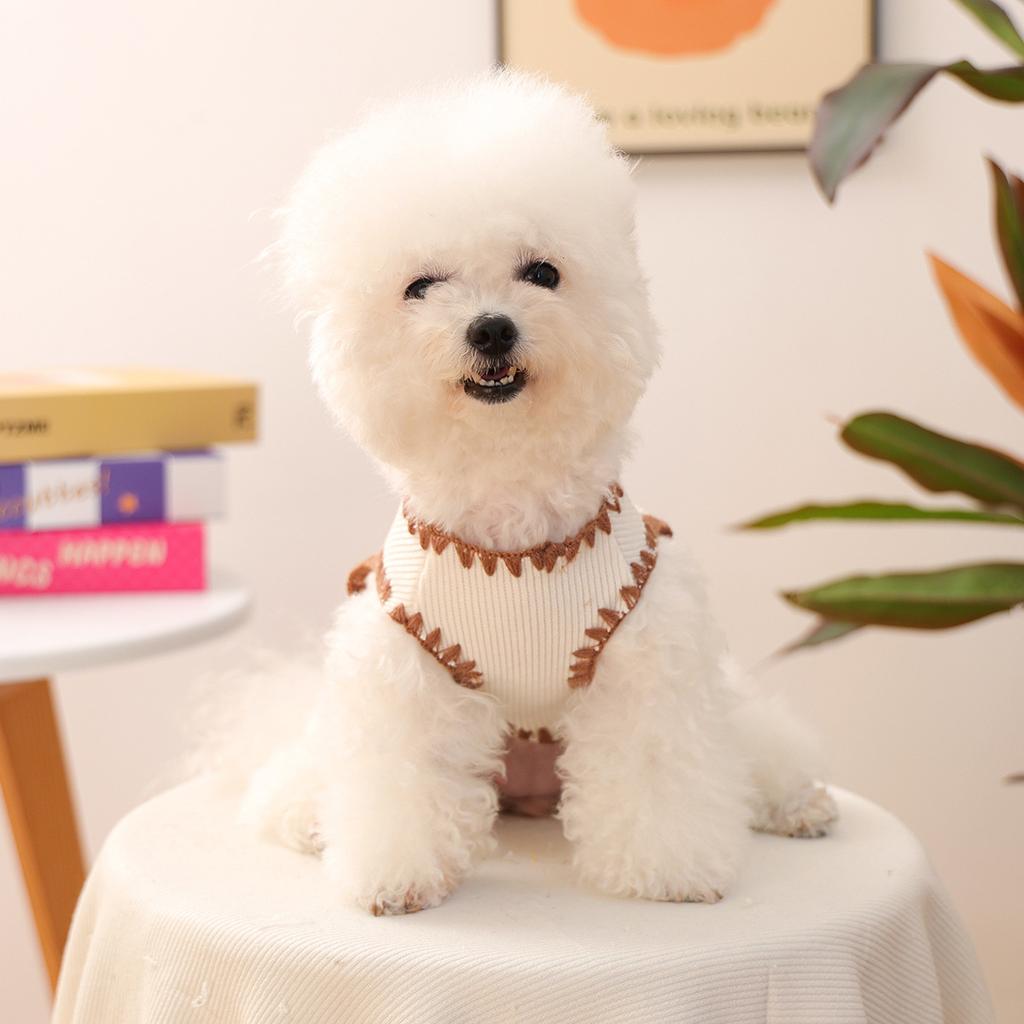 Pet clothes autumn and winter new small dog puppies happy dog cat warm and comfortable new ice cream bear vest