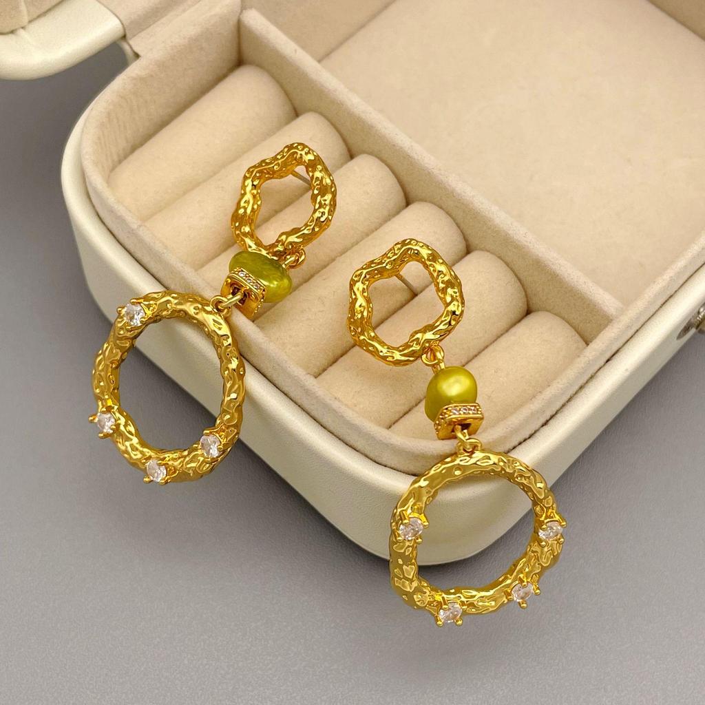 European & American Retro Hammered Double Circle Pearl Statement Earrings