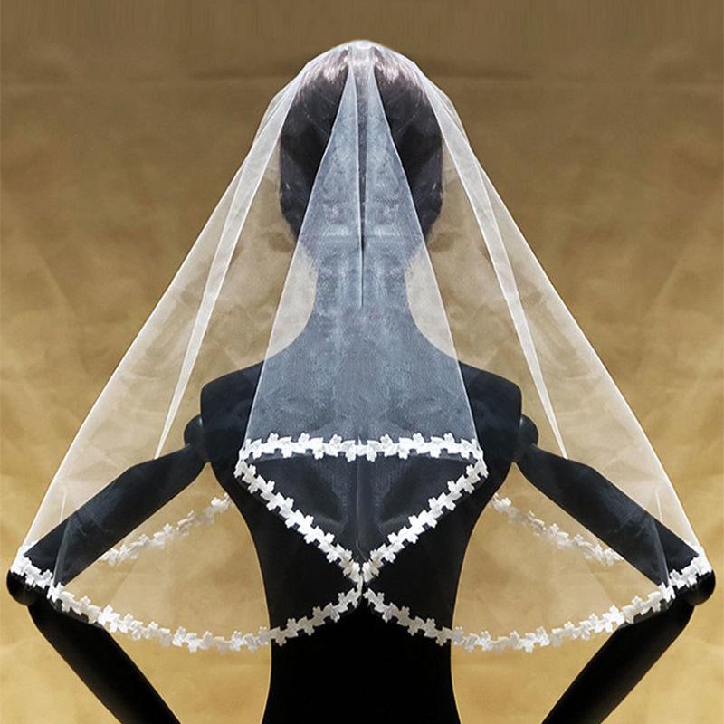 Short Bridal Lace Veil for Photo Studio or Wedding Dress Shop