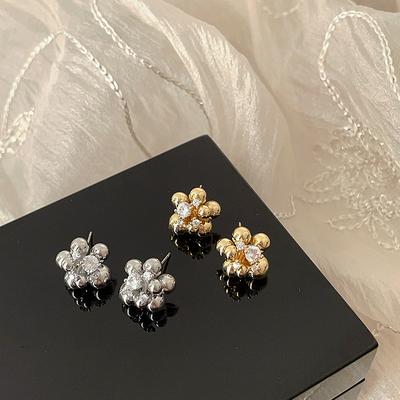 Kalter Wind Metall Perlen Zirkon Blume Steckerohrringe Damen Nische Design Sinn Persönlichkeit Mode Temperament Ohrringe