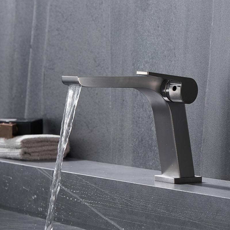 Black/Grey Fashion Wash Basin Sink Faucet Deck-mounted Single Handle Single Hole Sink Taps Cold and Hot Mixer forBathroom