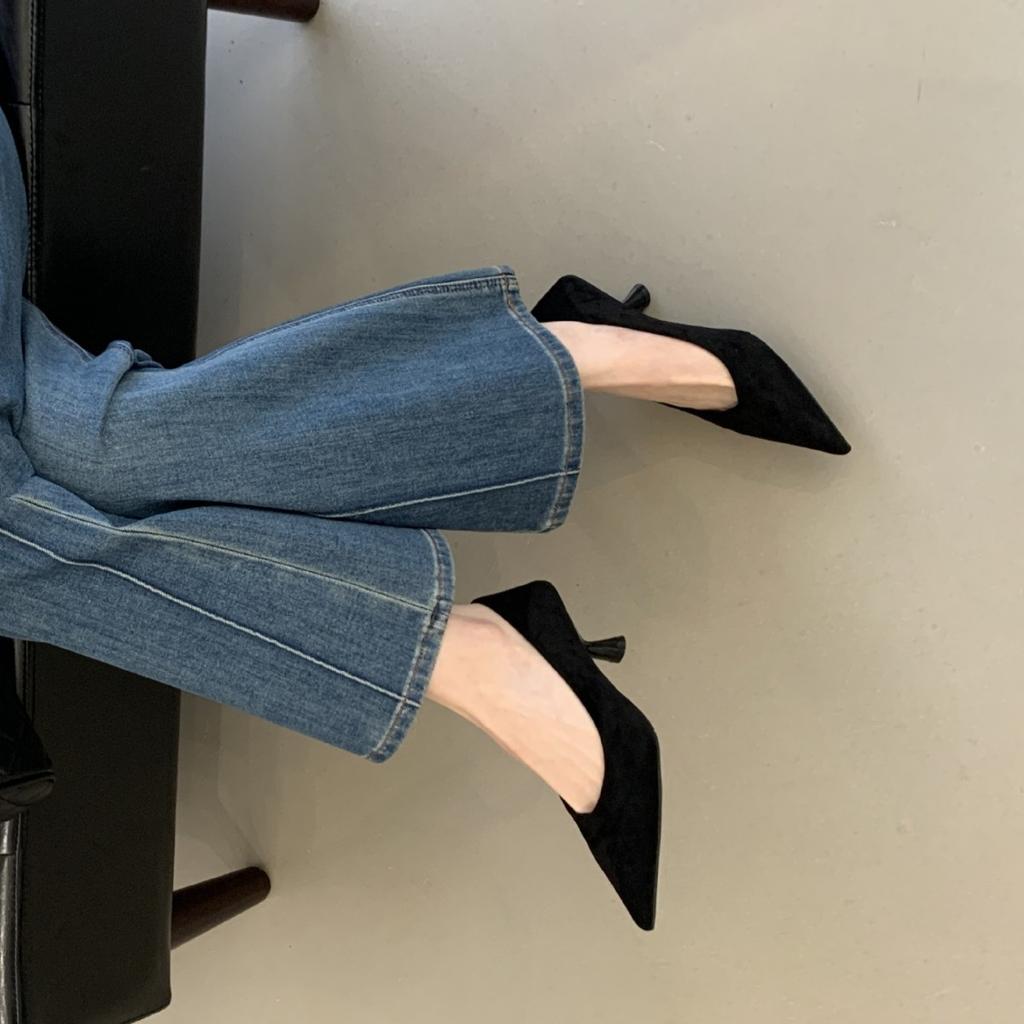 Women's Suede Pointed Toe Low Heel Vintage Style Unique Design Office Pumps - Elegant for Parties & Office