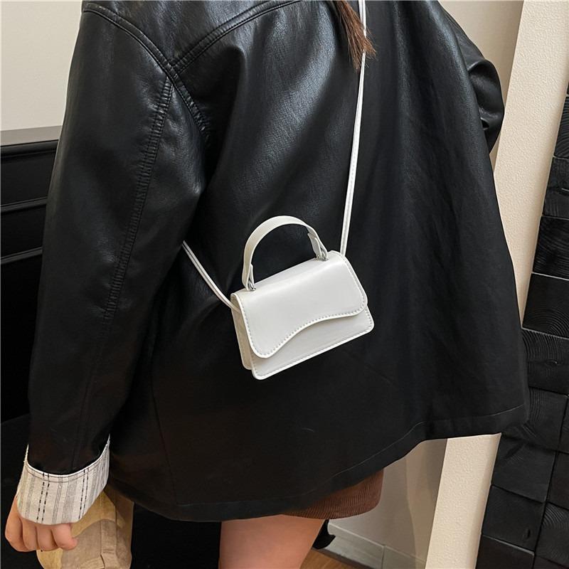 Autumn new shoulder messenger bag small square bag trendy temperament simple fashion popular handbag