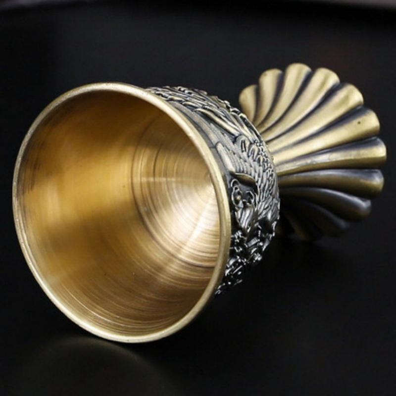 Light Luxury Mini Wine Glass, Alloy Vintage Relief Goblet Cup, European Style Portable Vodka Tumbler, Gift Home Decoration, 1pcs