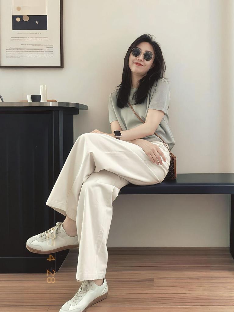 Plus Size Korean Style Casual Summer Outfit: Knit T-shirt & Wide Leg Pants Set for Women