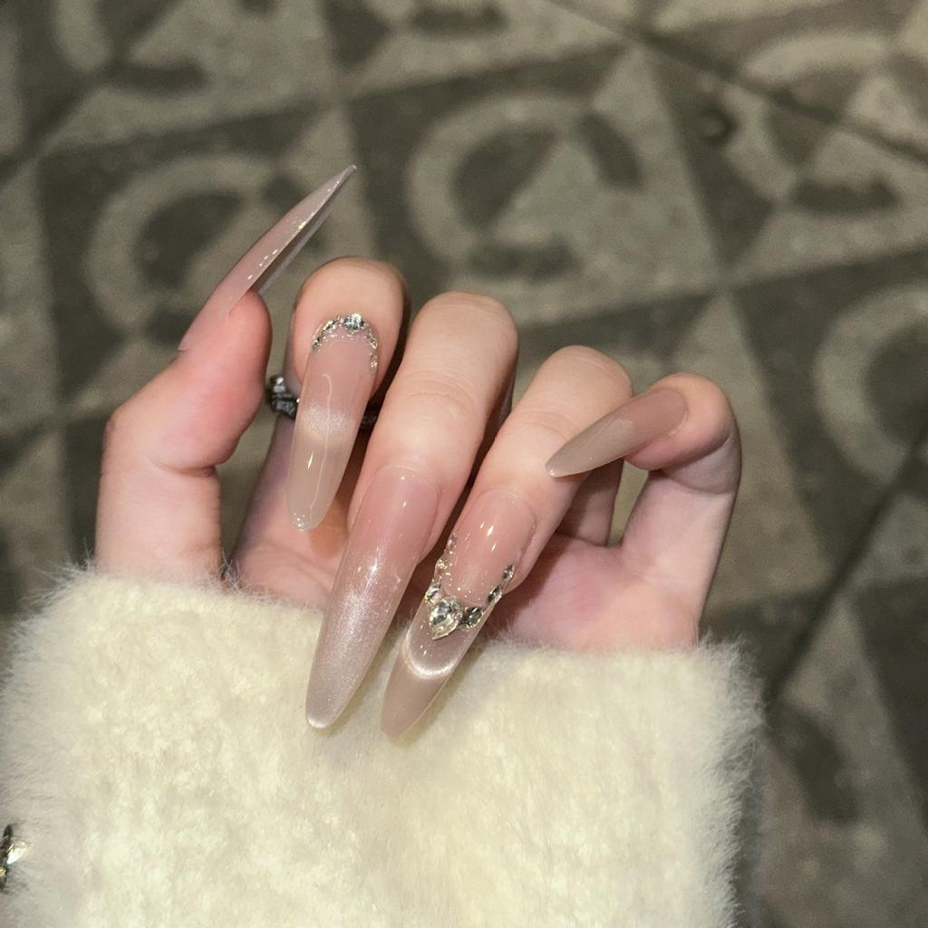 Hand-made Armor High-end Smile Cat Eye French Icy Nude Temperament Manicure