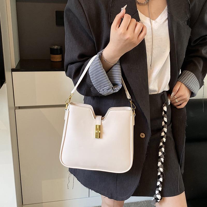 Premium bag women's new trendy fashion versatile shoulder bag commuter messenger bucket bag