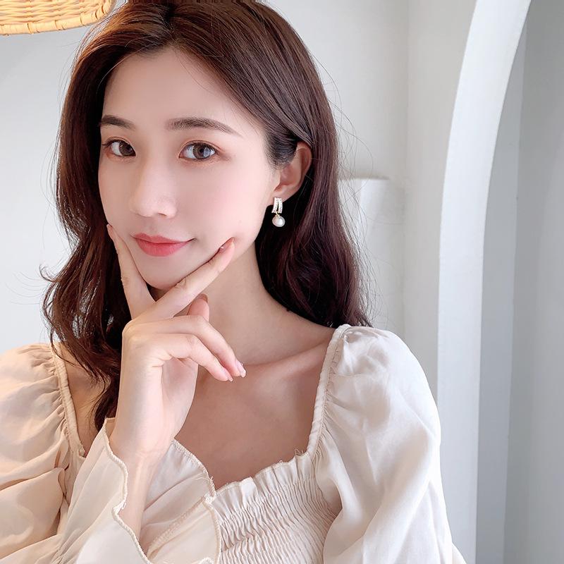 Temperament French Simple Zircon Earrings Women's Pearl Geometric Stud Earrings S925 Silver Needle Jewelry