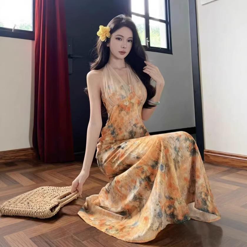 French Oil Painting Printing Halter Neck Dress Women's First Love Long Dress Gentle and Beautiful Beach Dress Summer