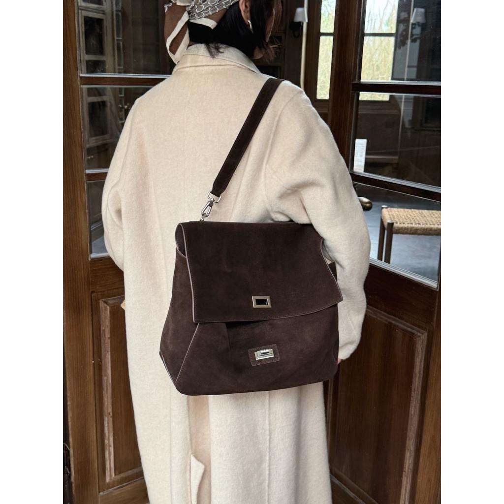 Koreanische Version der neuen matten Rindsleder-Tragetasche 2025 mit großem Fassungsvermögen, Überschlag und Schloss, Umhängetasche