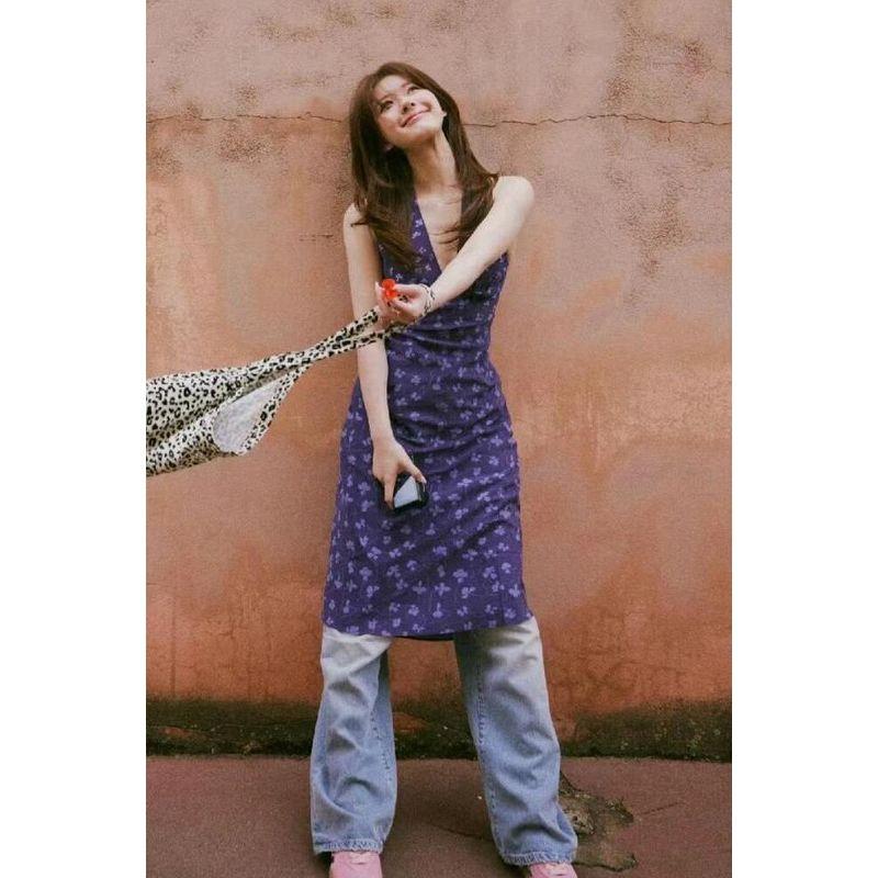 

Zhao Lusi s Same Real French Sweet and Spicy Atmosphere Purple V-Collar Floral Halterneck Skirt Slim Looking Sling Dress Purple V Neck Floral(High quality) L