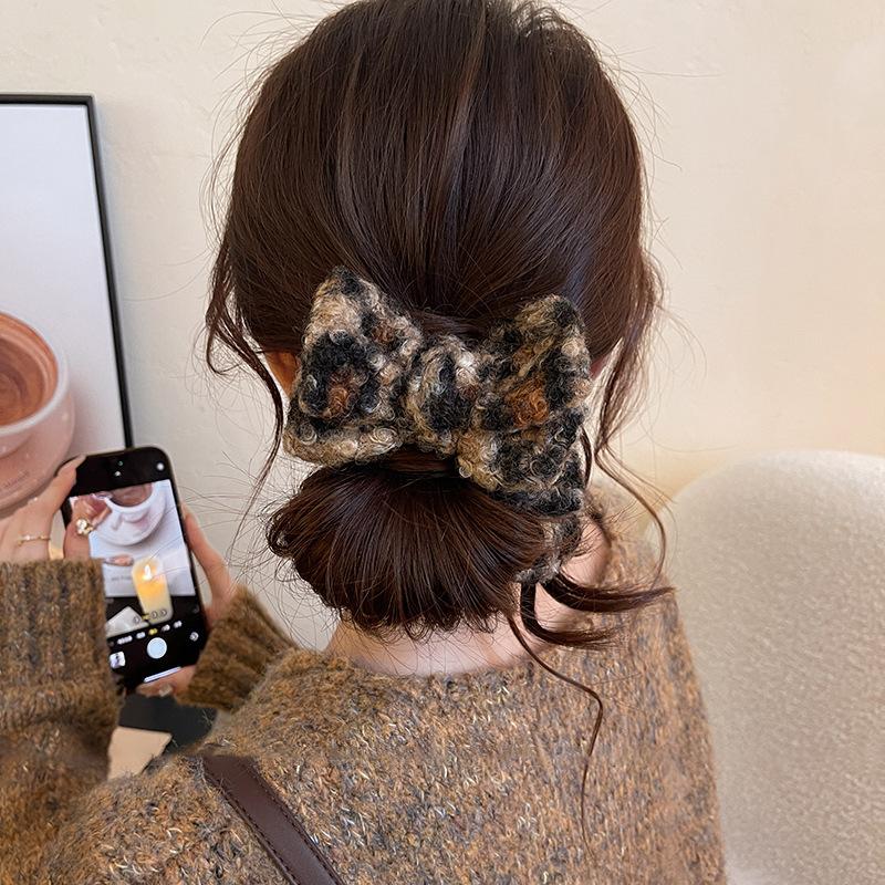 Coffee leopard print double-sided plush bow leopard print hairpin retro style shark clip hair accessories