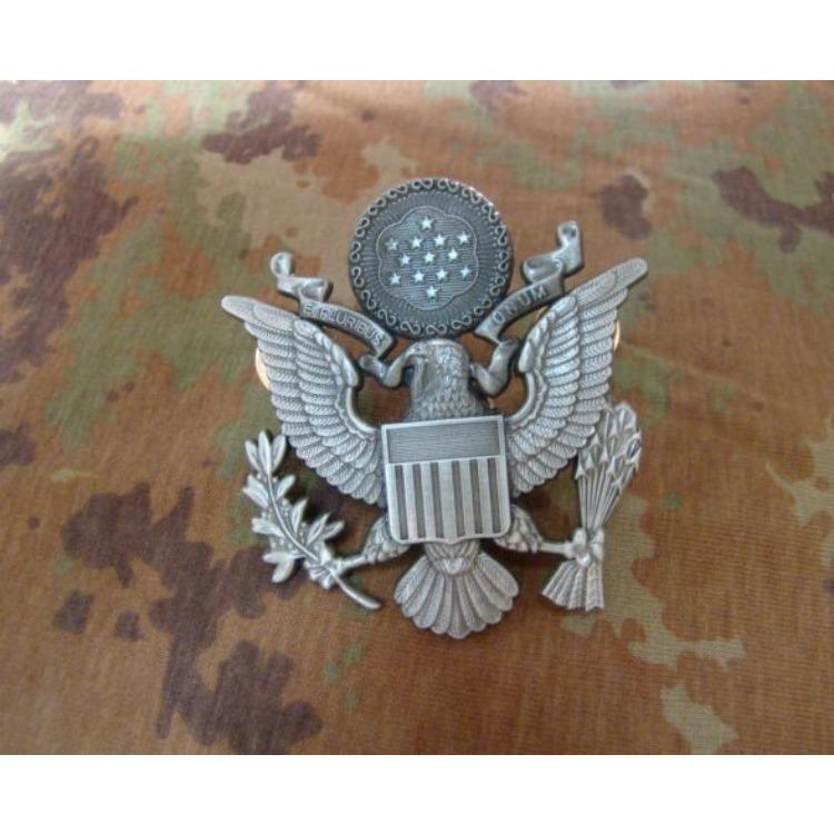 Metal badge, American cornice hat badge, American ARMY hat badge badge