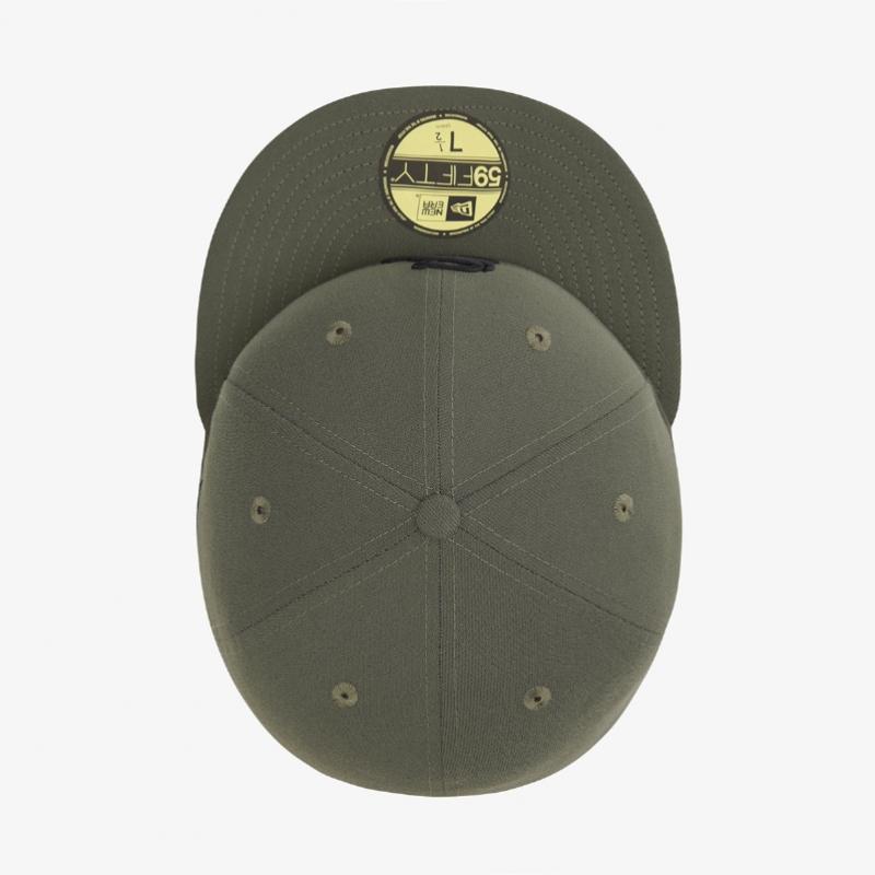 New Era Chicago White Sox Basic Fitted Cap Dark Brush 15131706