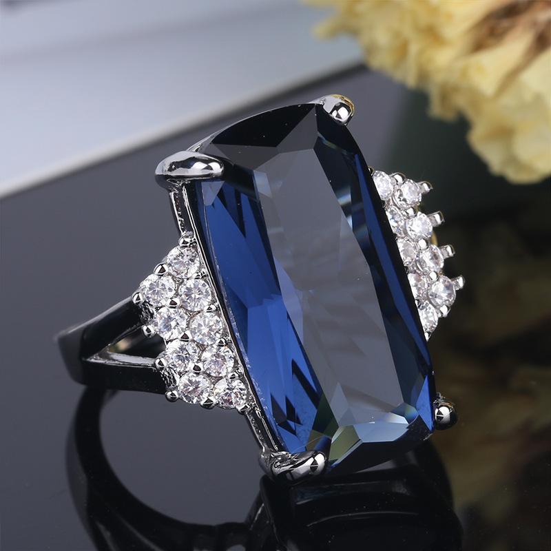 Fashion Jewelry Princess Jewelry Square Diamond Crystal Blue Zircon Ring Woman