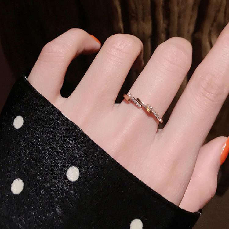 Koreański Styl Pierścionek ze Stali Tytanowej 18k Różowe Złoto Cyrkonia