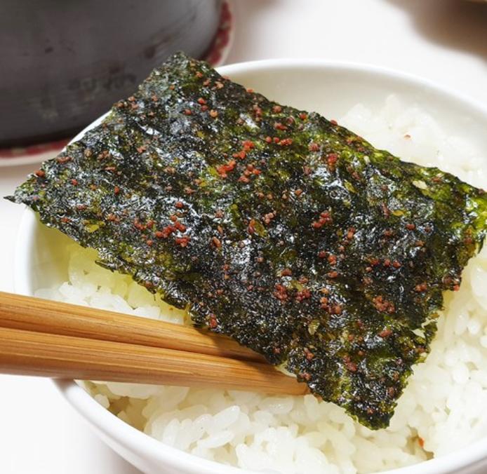 Hadong Green Tea Seaweed Snack with Pollack Roe – Korean Gourmet Crispy Laver (8 / 16 Pcs)