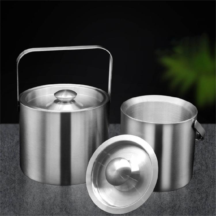 Outdoor Ice Bucket with Lid and Handle Large Capacity Ice Storage Container