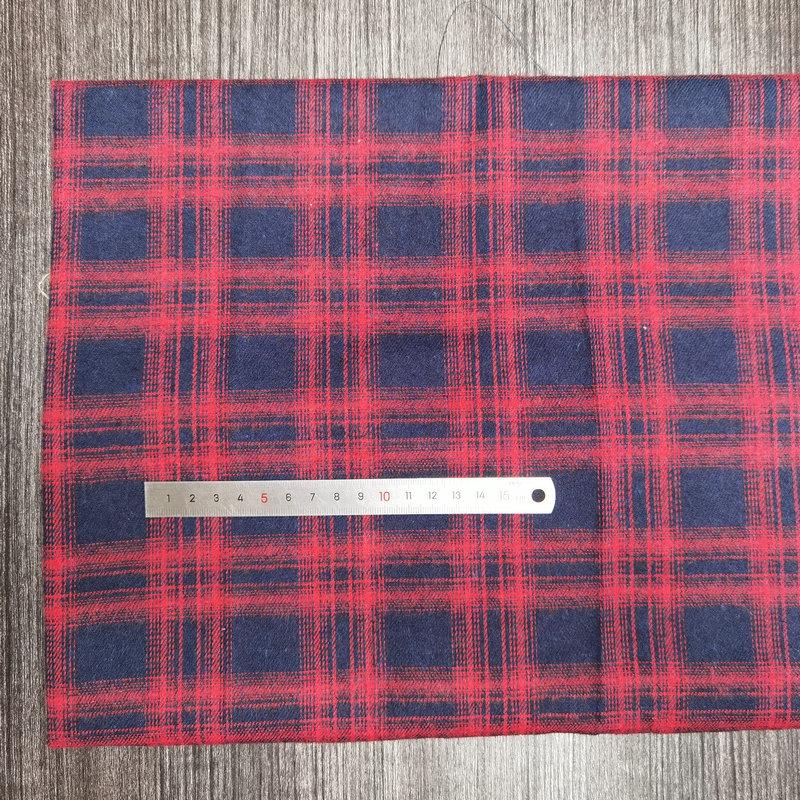 Spot Color-Woven Plaid Jacquard Fabric for Children's Autumn/Winter Brushed Polyester-Cotton Shirts