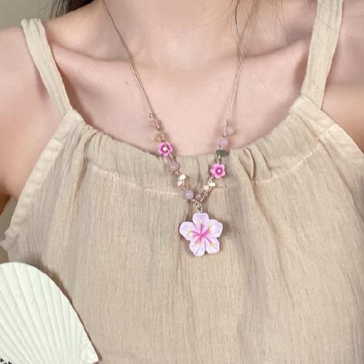 Adorable Flower Pendant Necklace Colorful Plastic Resin Beads Neckchain Fun And Feminine Fashion Accessory