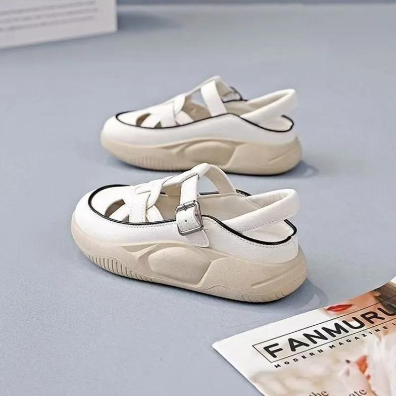2025 Summer Women's Roman Sandals Closed-Toe Hollow Airy Soft Sole Casual Sporty White Shoes New Design Breathable Sneakers