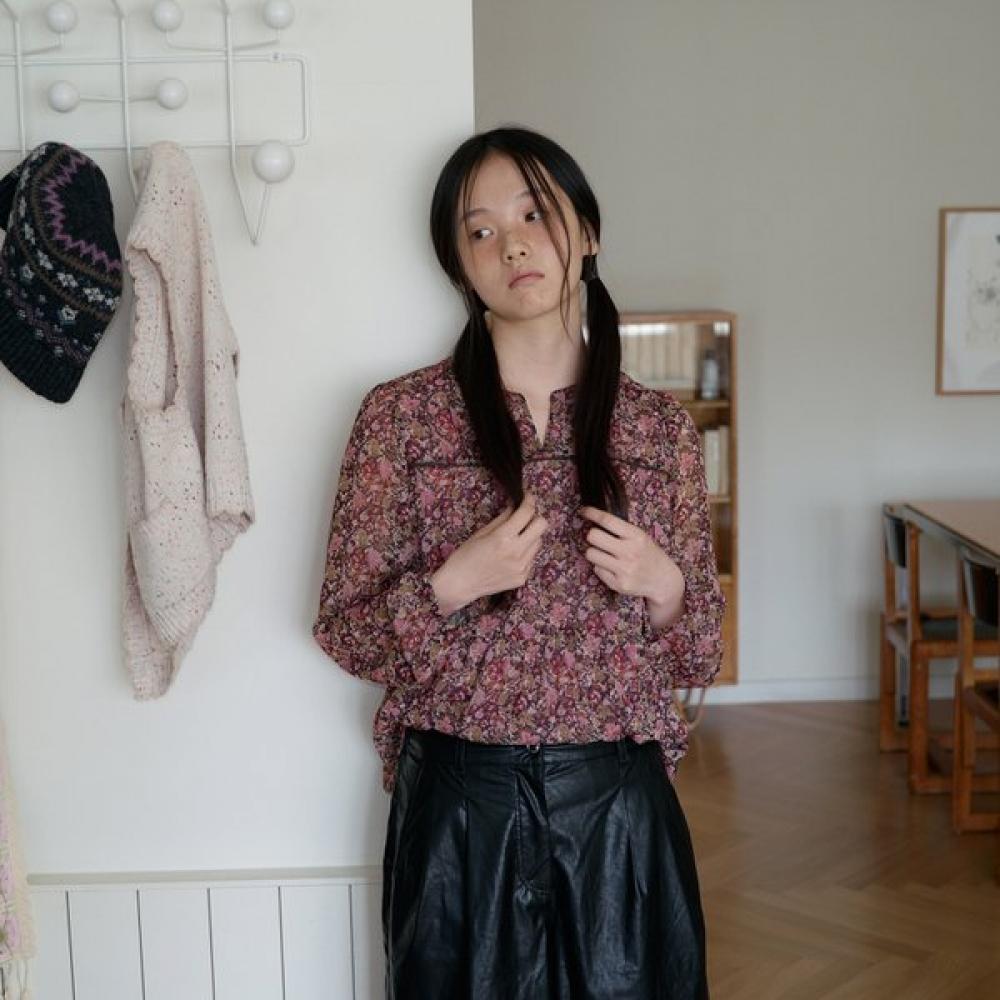 Thursday Island Lace Mix Chiffon Blouse T256mbl152w Wines (WI)/S