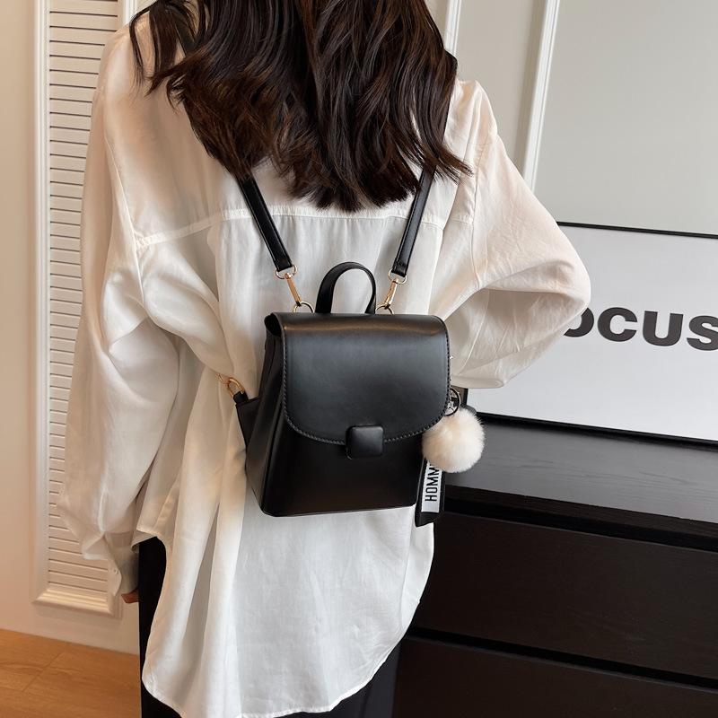 Light Luxury and High-end Backpack for Women, Fashionable and Color Blocking High-quality Backpack, Lightweight Commuting Crossbody Bag