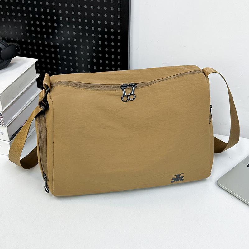 

Универсальные и Модные Повседневные Женские Сумки, Сумки через Плечо, Портативные Мужские Сумки, Дорожные Сумки для Хранения, Сумки на Одно Плечо хаки