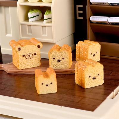 5-Pcs Kawaii Miniature Resin Toast Bread Realistic Micro Food Charm for Dollhouse Kitchen Decor 1:12 Scale Model