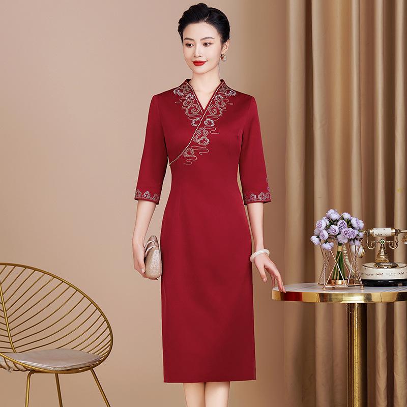 

Элегантное весеннее платье для женщин среднего и пожилого возраста L