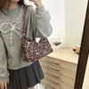 Popular Leopard Print Large Capacity Bag for Women In Autumn and Winter New Versatile Crossbody Bag Casual One-shoulder Bucket Bag