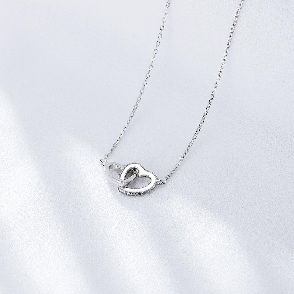 Sterling Silver Simple Diamond-set Love Interlocking Necklace Female Korean Version Classic Temperament Heart-shaped Versatile Collarbone Chain