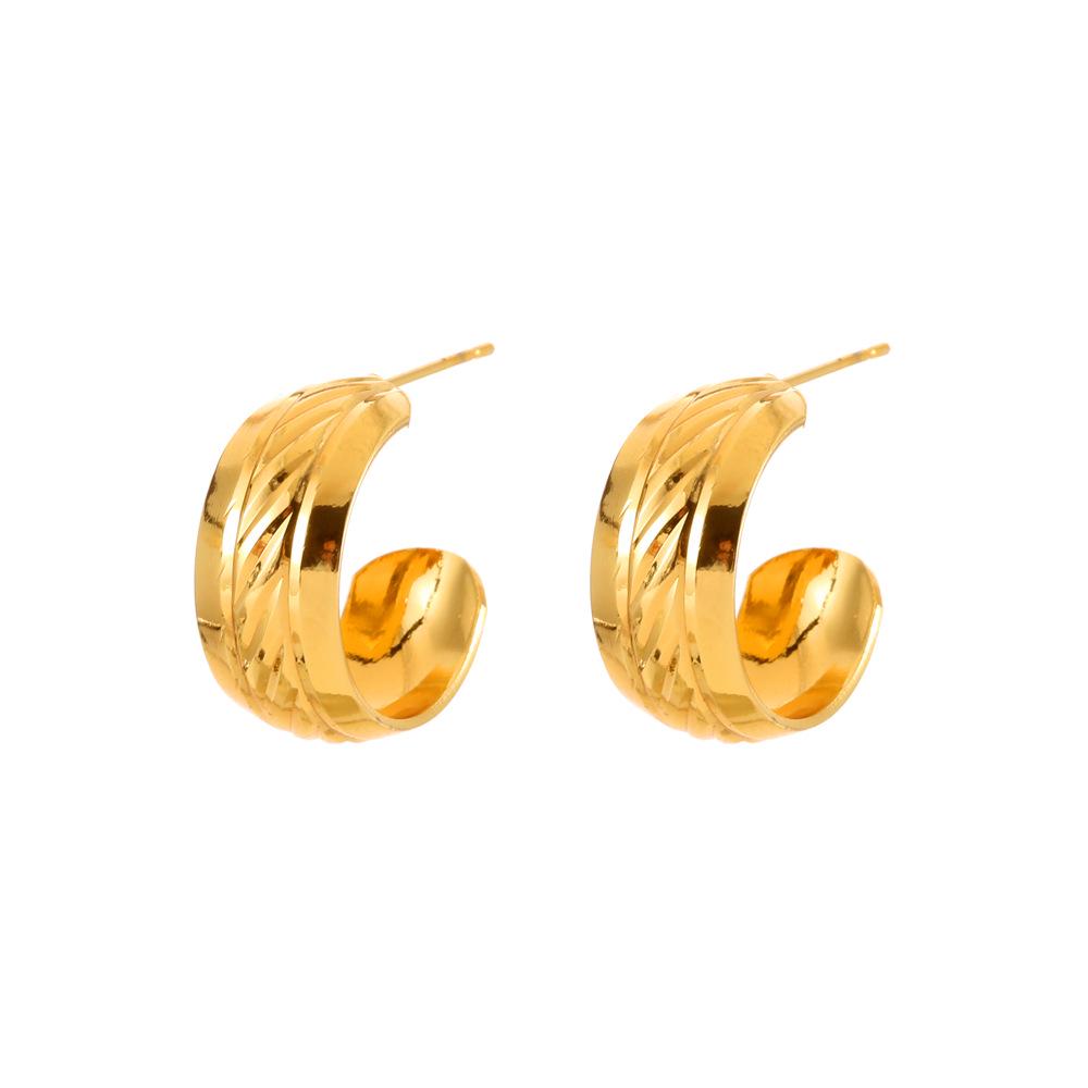 Elegant Geometric C-Shaped Hollow Earrings for Women - Stylish High-End Design