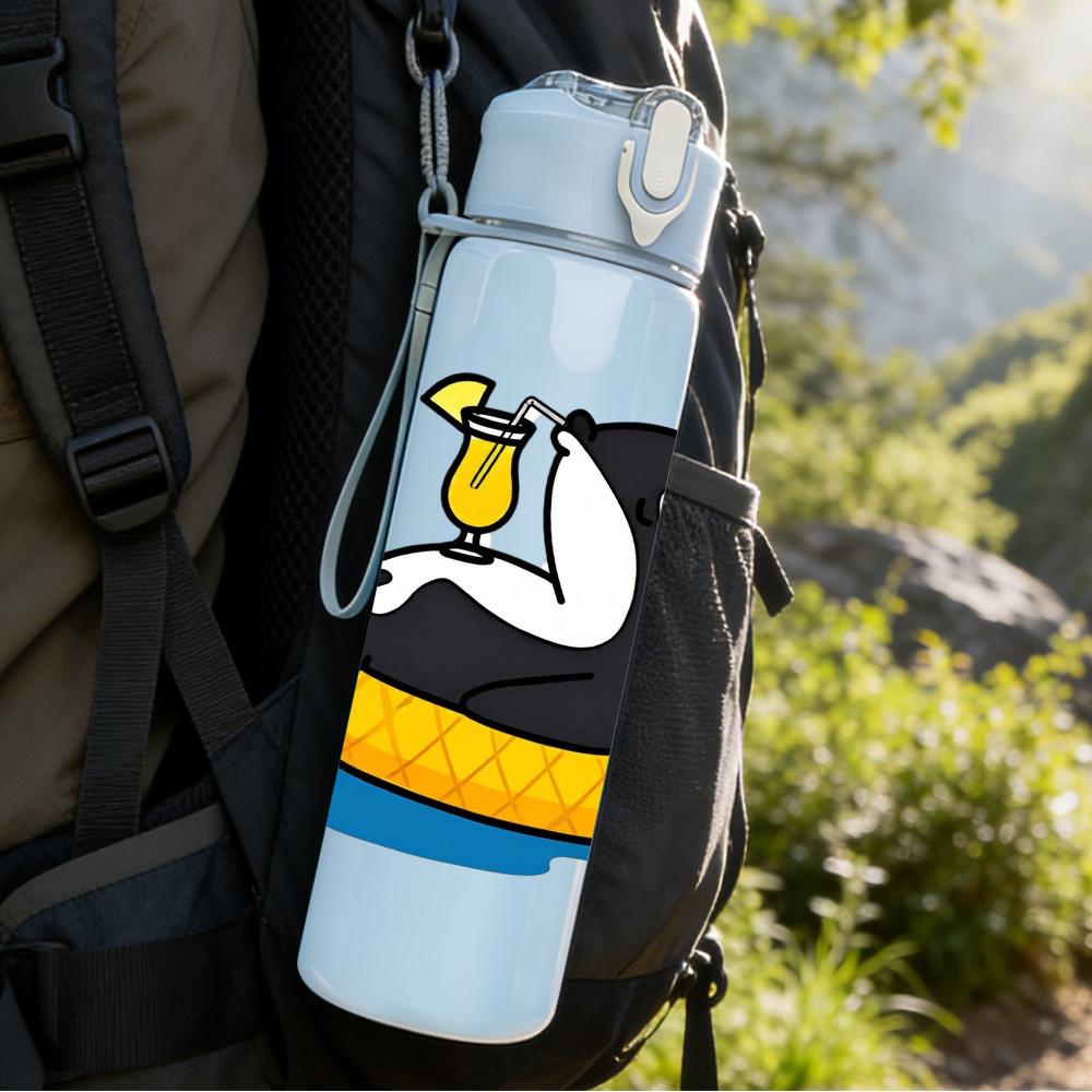 1PC Penguin Pineapple Float Cartoon Figure 750ml Color Plastic Water Bottle Leakproof Flip Straw Lid For Sports Office Home Use