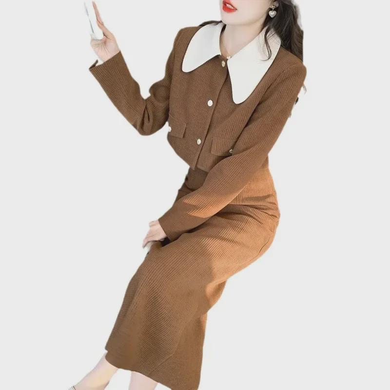 Women's French Retro Corduroy Two-Piece: Doll Collar Short Coat & Slim Long Skirt In Autumn Contrast Colors