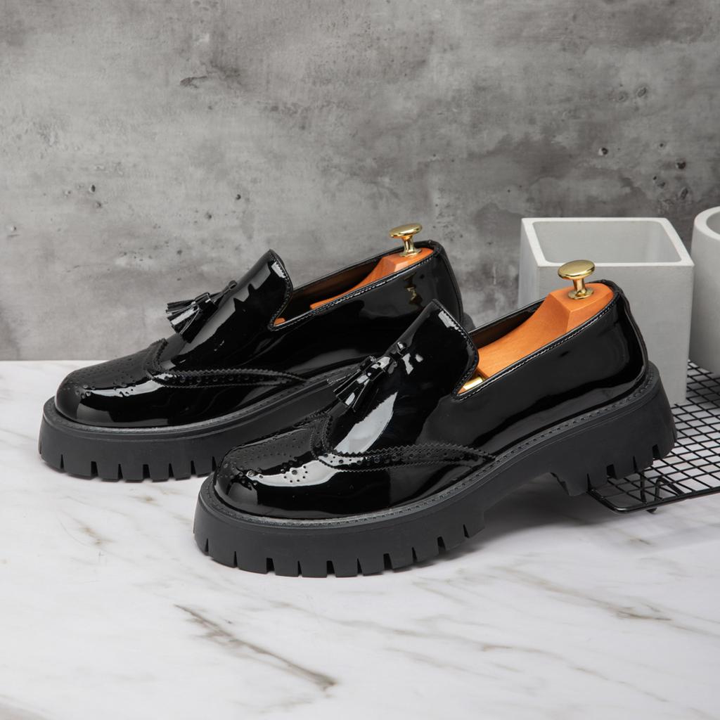 New Retro Fringed Men's Solid Color Loafers Round -Toed And Thick -Heeled Casual Dress Shoe Classic Office And Party Dress Shoes