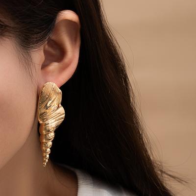 Ocean Vacation Style Personality Conch Stud Earrings Women'S Exaggerated Niche Earrings Temperament High-Grade Light Luxury Earrings