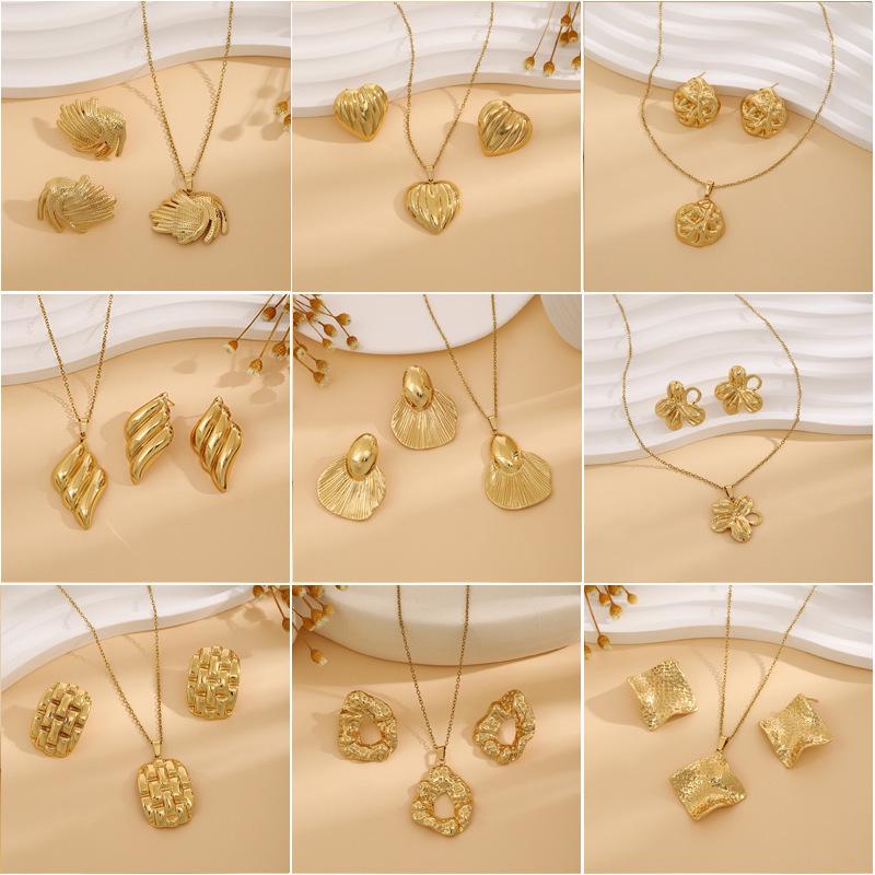 Exquisite Irregular Geometric Leaf Texture Jewelry Set: Love Earrings & Necklace