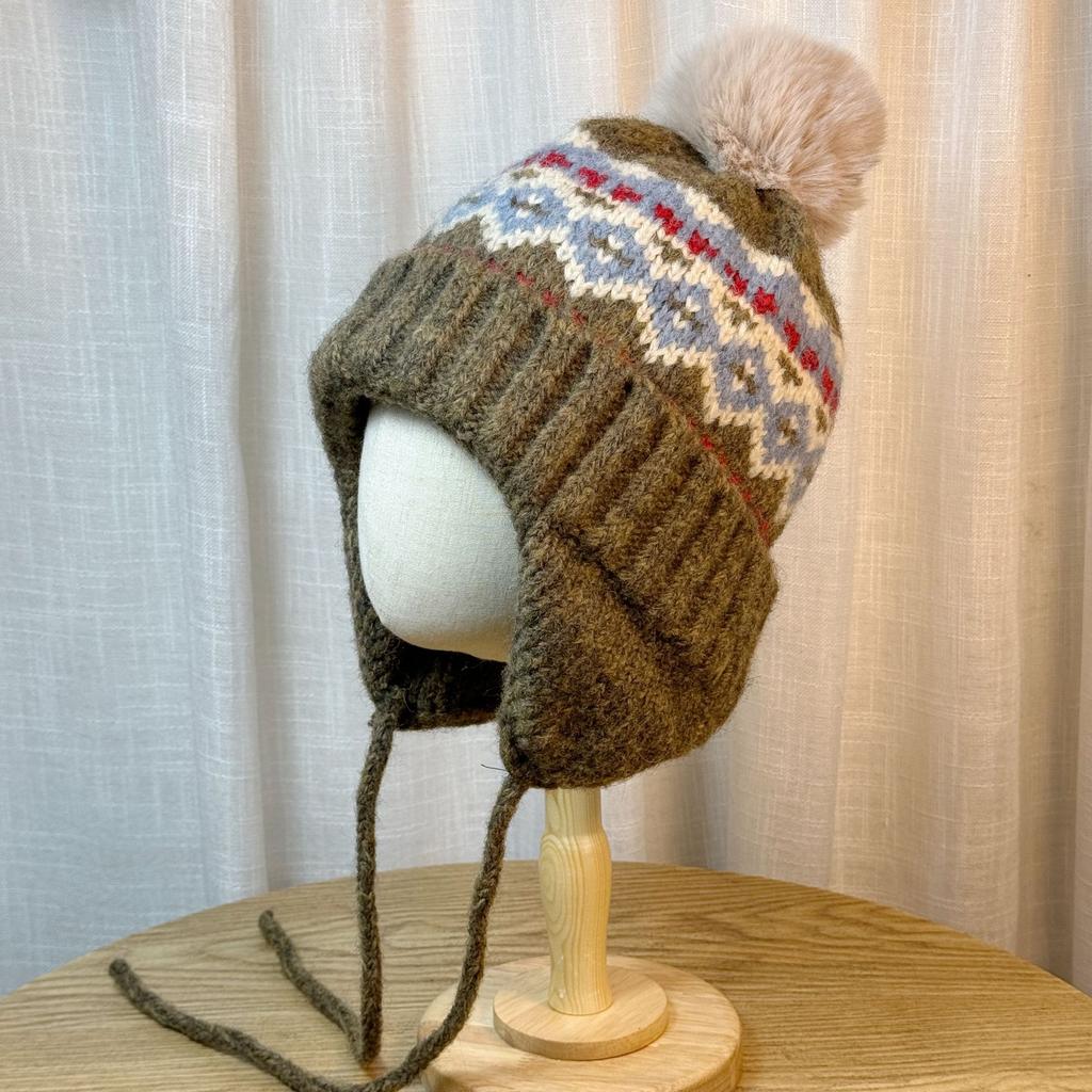 New Knitted Woolen Hat for Women Winter Warm Ear Protection Hat Winter Cycling Protection Against Cold Wind Thickened Baotou Lei Feng Hat