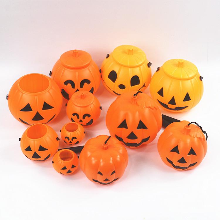 

Spooky Luminous Pumpkin Lantern: Halloween Candy Bucket Ornament for Kids Small Pumpkin Bucket (Empty, Diameter ~7CM)