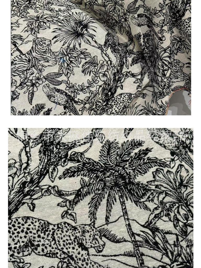 Vintage Black & White Jungle Print Polyester-Cotton Jacquard Fabric for Sofa, Pillow, Clothing, or Shoes
