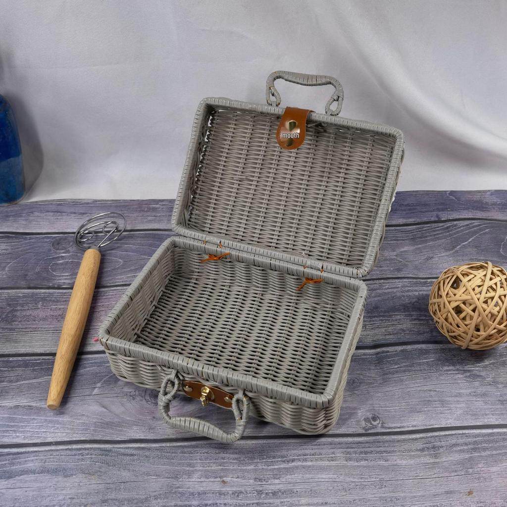 Vintage-Style Imitation Rattan Picnic Basket and Storage Box - Ideal for Photos, Bridesmaid or Groomsman Gifts