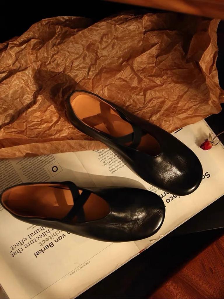 Cowhide version~ round head crossed strap flat-soled ballet shoes retro black single shoes women's shallow mouth Mary Jane small leather shoes
