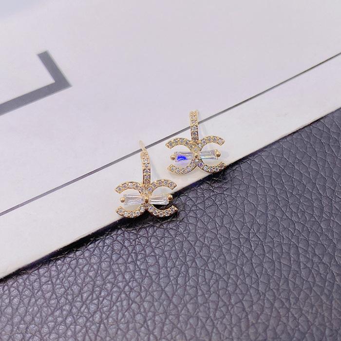 Little Cute Earrings Slightly Inlaid With Diamond Earrings, Stud Earrings Are Trendy And Simple In Personality
