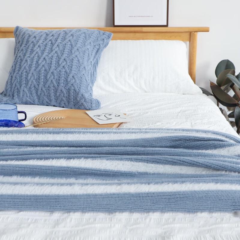 LISM All-Season Acrylic Throw Blanket