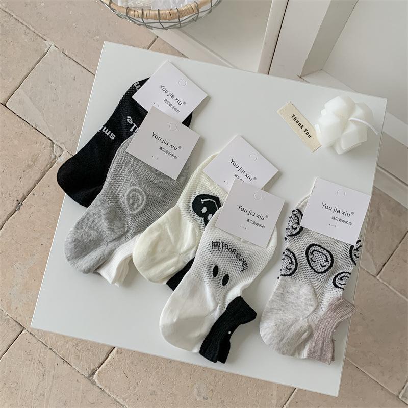 Ladies Spring and Summer Thin Cute Cartoon Net Eye Shallow Mouth Boneless Low Top Cotton Socks