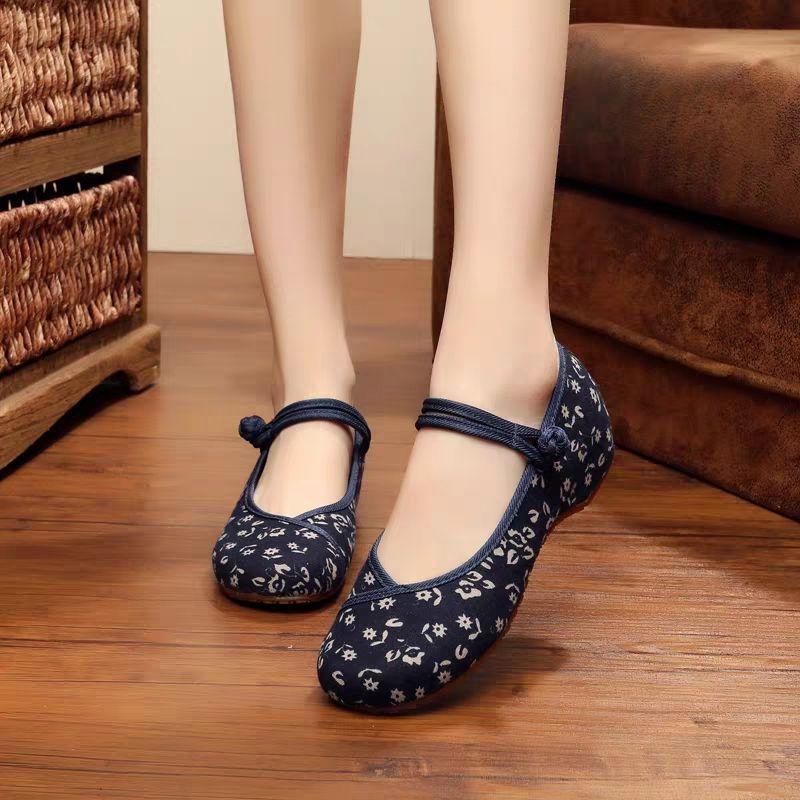 sapatos femininas women fashion sweet light weight chinese embroidery buckle strap flat shoes lady casual dance shoes ga296