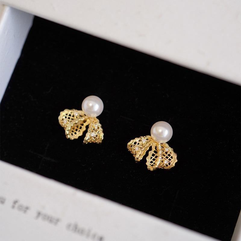 18K real gold electroplated silver needle bow zircon pearl stud earrings exquisite versatile earrings design sense niche earrings