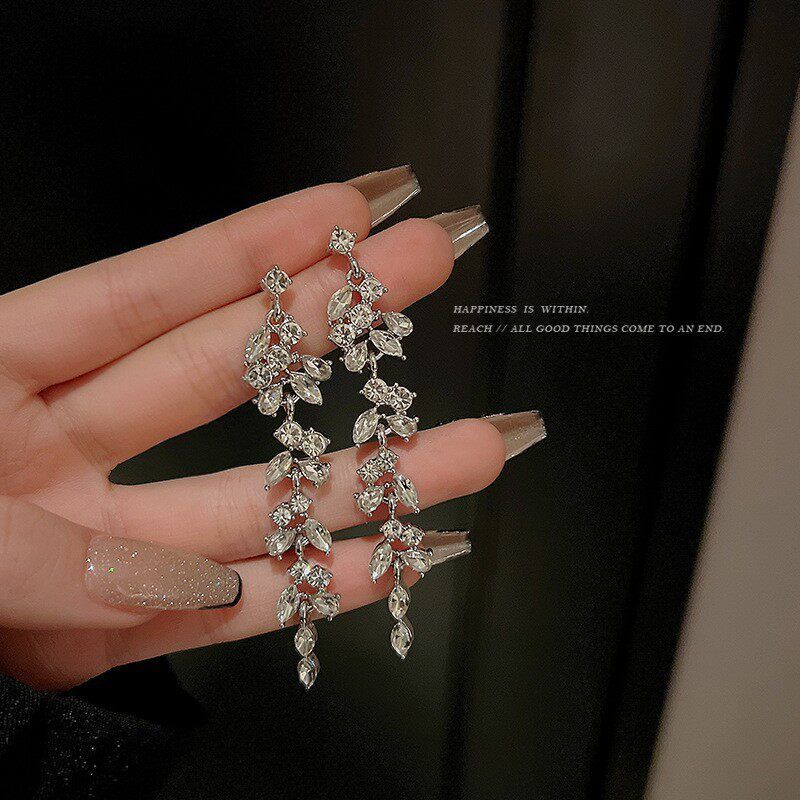 

Sterling Silver Needle Fashion Exaggerated Long Fringed Zircon Earrings Female Ins Tide Accessible Luxury Niche Earrings Online Influencer Earrings E3-3-4 Wheat Ear Earrings