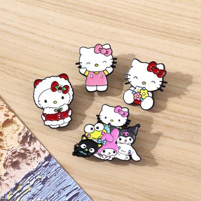 Sanrio Cartoon Brosche: Süße KT-Katze, Kuromi & Cinnamoroll Rucksack und Bekleidungsaccessoire für Schüler